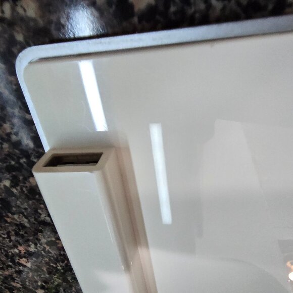 Apple USB A1243 Wired Keyboard with Numeric Keypad with 2 Additional USB Ports - Picture 6 of 9